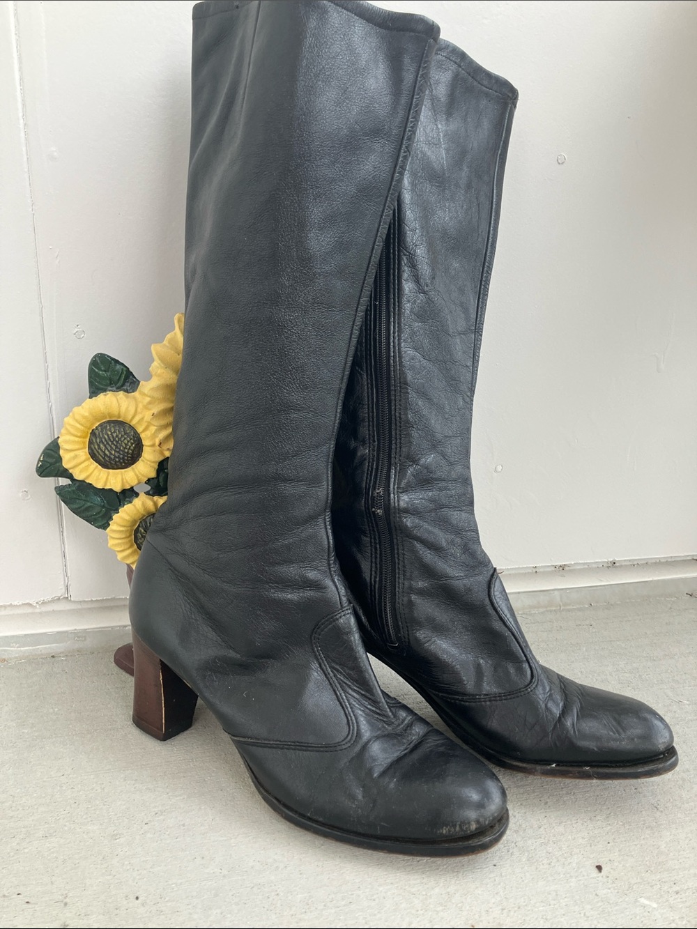 Vintage 60s 70s Tall Black Leather Heeled Boots AS IS